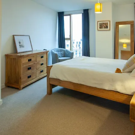 شقة Gorgeous 2br With Views ليدز